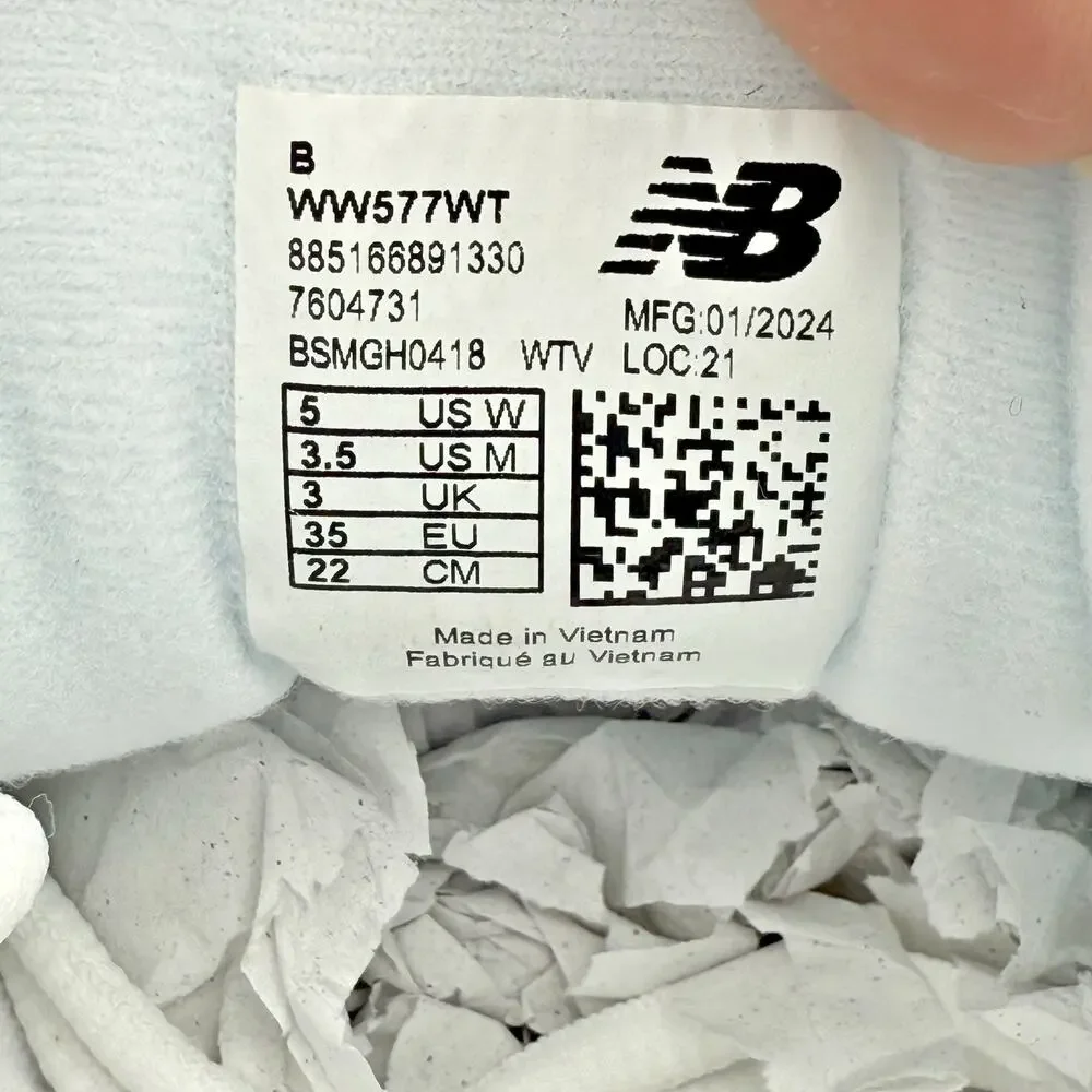 New Balance Womens 577 Walking Sneakers US 5 EU 35 White Athletic EUC